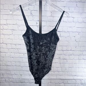 🖤 Brandy Melville Crushed Velvet Bodysuit One Size NWT